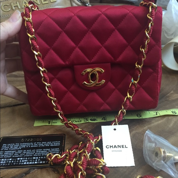 CHANEL Handbags - 🔴🔴TRADED🔴🔴 Chanel red satin classic flap 24K